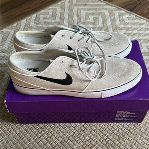 Nike SB Zoom Janoski OG+ Off White. Men’s 9.5